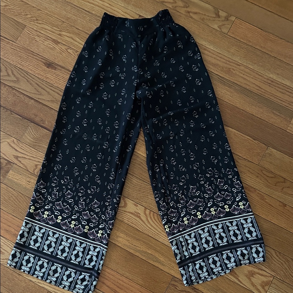 Black Patterned Wide-Leg Palazzo Style Pants.